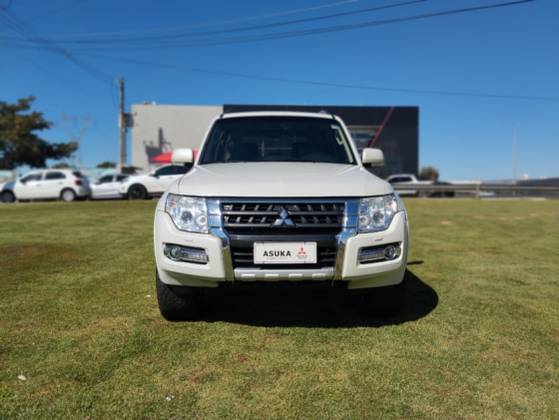 MITSUBISHI PAJERO FULL 3.2 HPE 4X4 16V TURBO INTERCOOLER DIESEL 4P AUTOMÁTICO